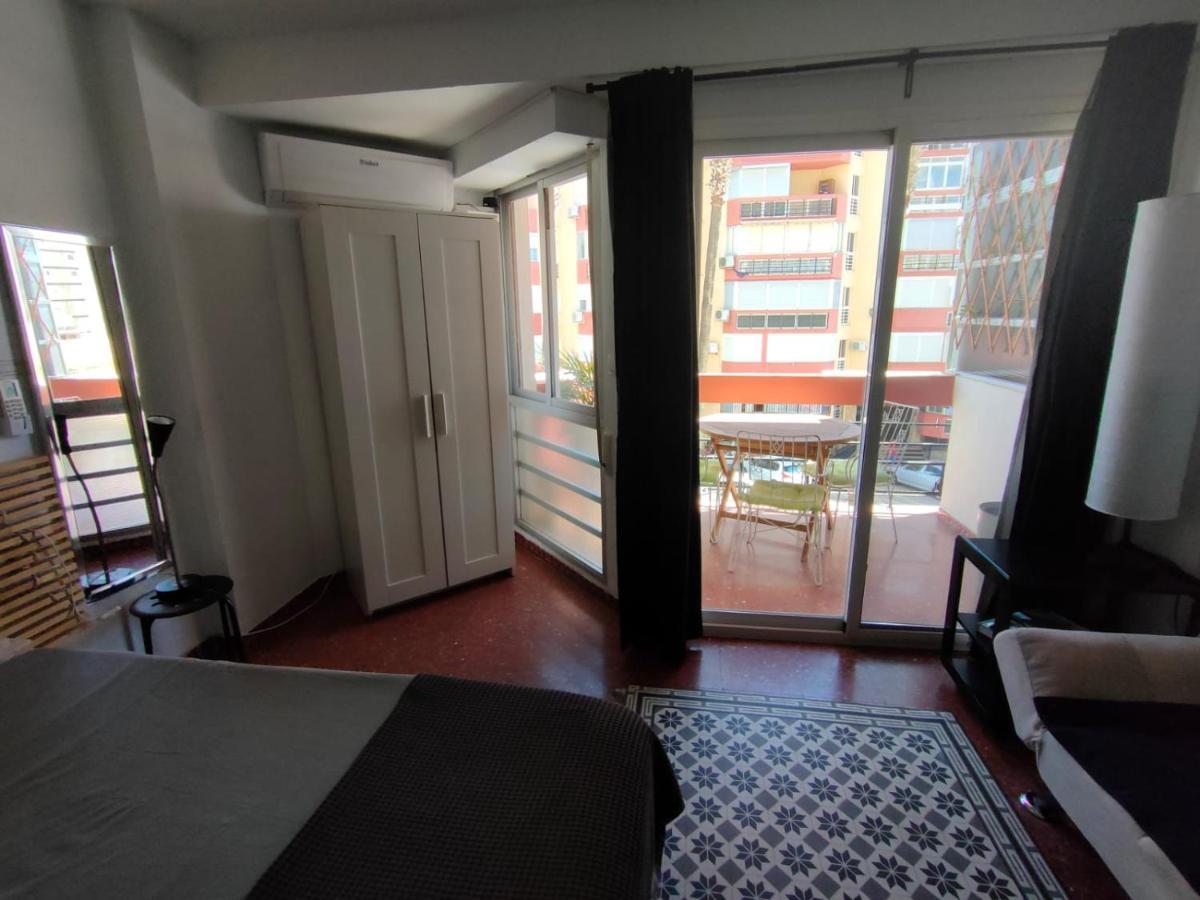 Flat2 Studio 150M From The Beach With Pool Torre Del Mar Exterior photo