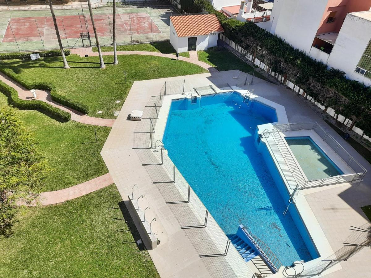 Flat2 Studio 150M From The Beach With Pool Torre Del Mar Exterior photo