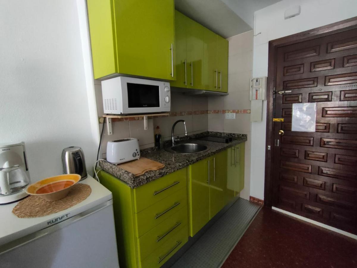 Flat2 Studio 150M From The Beach With Pool Torre Del Mar Exterior photo